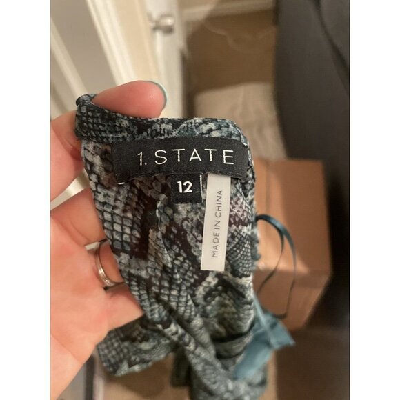 1. State Sleeveless Snake Print Ruched Ruffle Mini Dress Blue 12 Keyhole Back - Picture 2 of 11